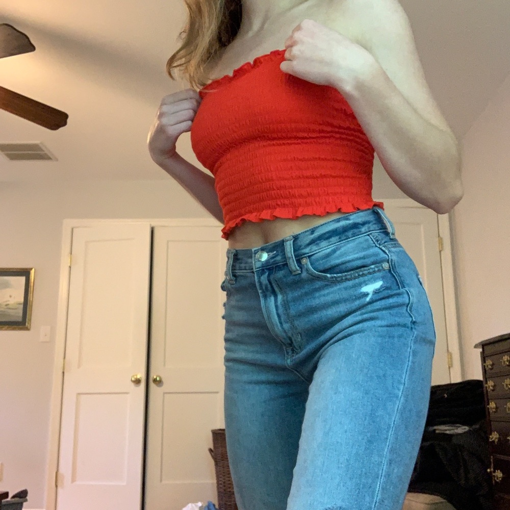 red summer tank - Picture 2 of 3